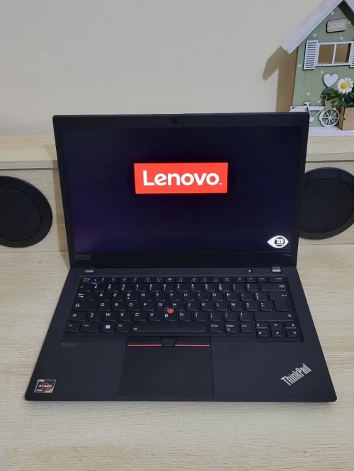LENOVO THINKPAD P14S | RYZEN 7 PRO 5850U | 32GB RAM | 1TB SSD | RADEON PRO GRAPHICS 4GB