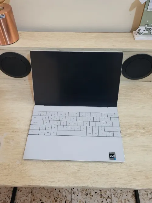 DELL XPS 9320 | EVO CORE i7-1260P | 16GB RAM | 512GB SSD | INTEL IRIS XE GRAPHICS