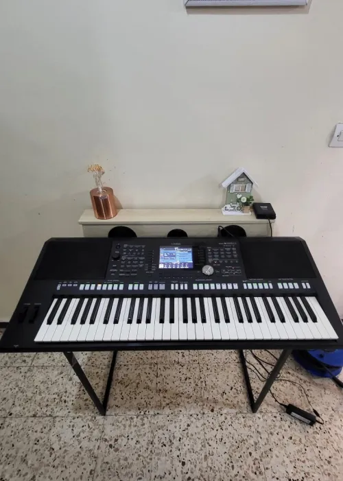 Yamaha PSR-S950 - Clavier arrangeur 61 notes