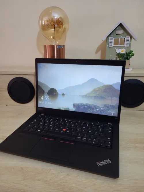 LENOVO THINKPAD X13 | INTEL CORE i3-10110U | 8GB RAM | 256GB SSD | INTEL UHD GRAPHICS