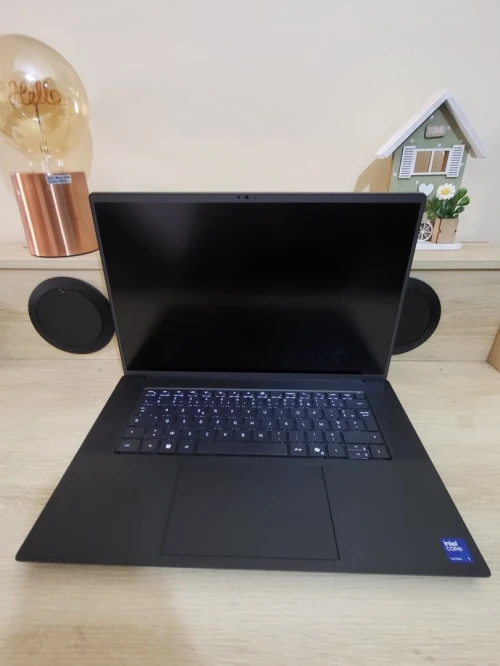 DELL PRECISION 5690 | CORE Ultra 7-165H | RTX 2000 ADA 8GB | 1To SSD | 32GB RAM