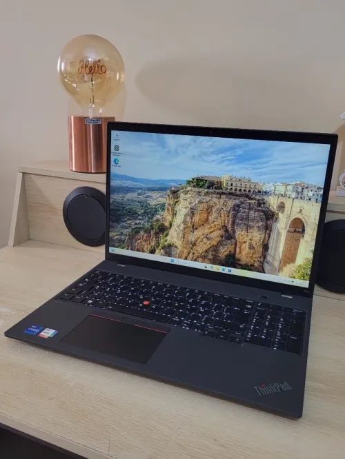 Thinkpad T16 GEN 2 16'' FHD | CORE i7 1355U | 32GB RAM | 1TB NVMe SSD | INTEL IRIS XE GRAPHICS