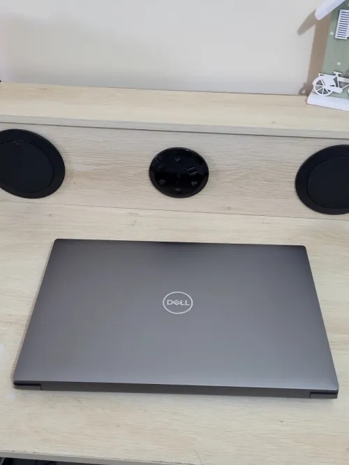 DELL PRECISION 5690 | CORE Ultra 7-165H | RTX 1000 ADA 6GB | 512GB NVMe SSD | 32GB RAM