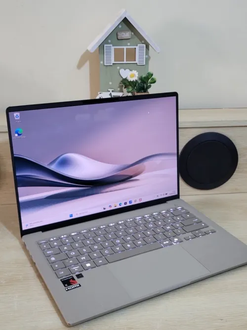 Asus ZenBook A14 14" OLED Full HD+ | Snapdragon X X1-26-100 | 16GB RAM | 512GB NVMe SSD | Qualcomm Adreno x1-45 GPU