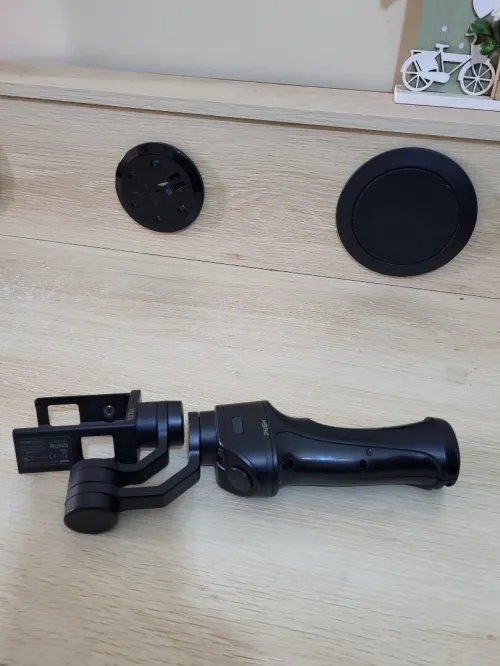 Freevision VILTA Mobile 3-Axis Gimbal stabilisateur pour Smartphones et Caméra d'action