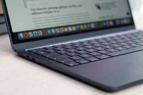 MacBook Air M2 2022 GRIS SIDERAL| PUCE M2 8 CORE | GPU 10 CORE | 8GB RAM | 256GB SSD