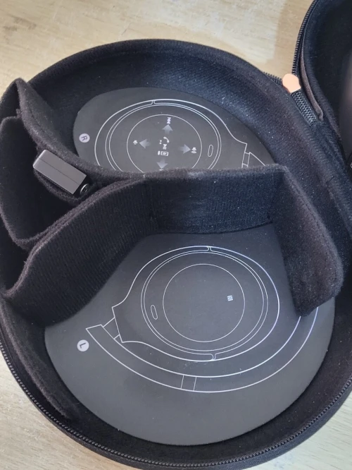 Sony WH-1000XM3 Casque sans fil Bluetooth à réduction de bruit (batterie 30h, capteur tactile, application Headphones Connect, fonction de charge rapide
