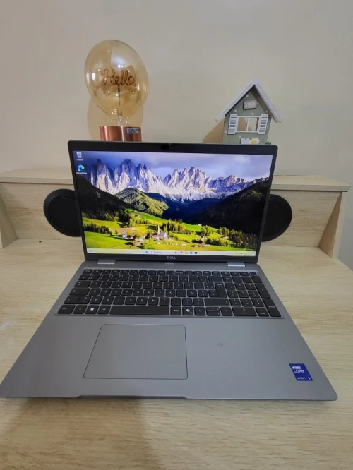 DELL LATITUDE 5550 | INTEL CORE ULTRA 5 135U | 16GB RAM | 512GB SSD | INTEL ARC GRAPHICS