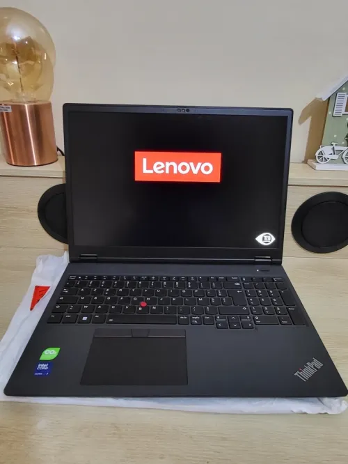 THINKPAD P16v | CORE ULTRA 7-155H | RTX 2000 ADA 8GB | 32GB RAM | 1TB NVMe SSD | Workstation