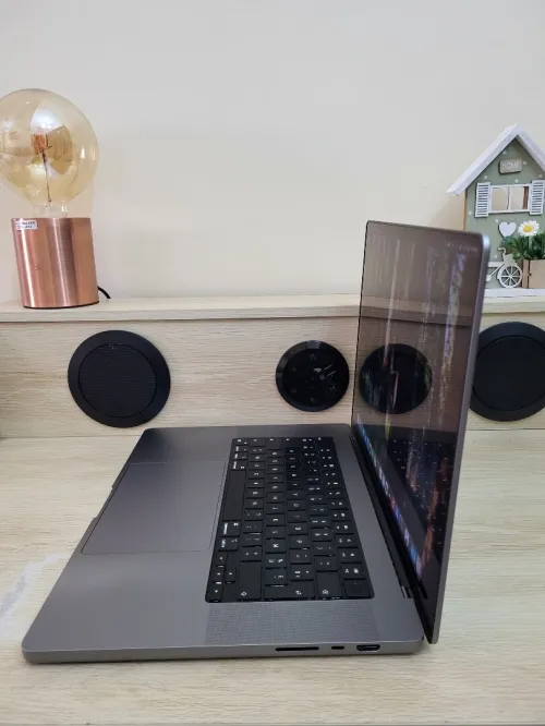 MacBook Pro M1 16 POUCES 2021 | Puce M1 Pro CPU 10 | GPU 16 | 16GB RAM | 512GB SSD | CYCLES 375