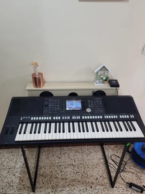 Yamaha PSR-S950 - Clavier arrangeur 61 notes