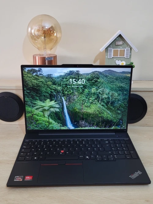 THINKPAD L16 | AMD RYZEN 5 7535U | 16GB RAM | 512GB NVMe SSD | AMD RADEON GRAPHICS