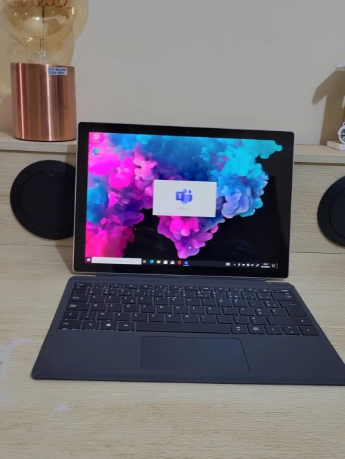 Microsoft Surface Pro 6 | CORE i7 8650U | 8GB RAM | 256GB SSD | INTEL UHD GRAPHICS