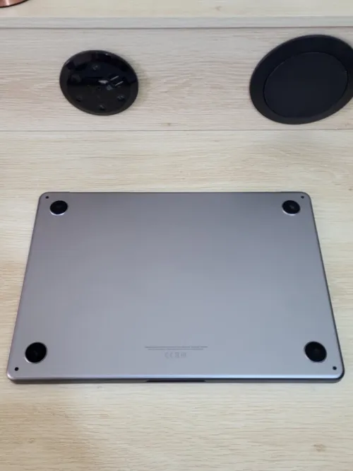 MacBook Air M2 2023 | PUCE M2 8 CPU | GPU 10 COEURS | 8GB RAM | 256GB SSD | CYCLES 61