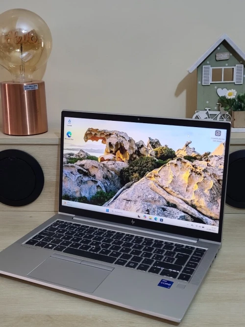 HP EliteBook 840 G8 | CORE i7 1165G7 @2.80GHz | 16GB RAM | 512GB NVMe SSD | INTEL IRIS XE GRAPHICS