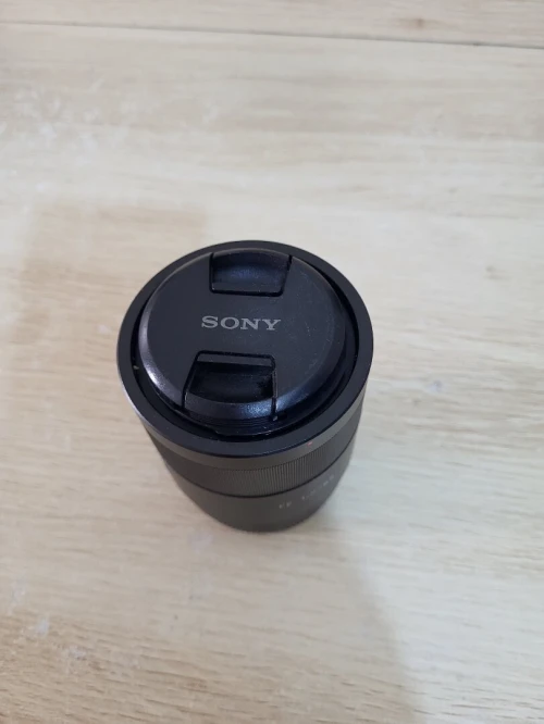Objectif Sony FE 55mm F/1.8 ZEISS Sonnar T*