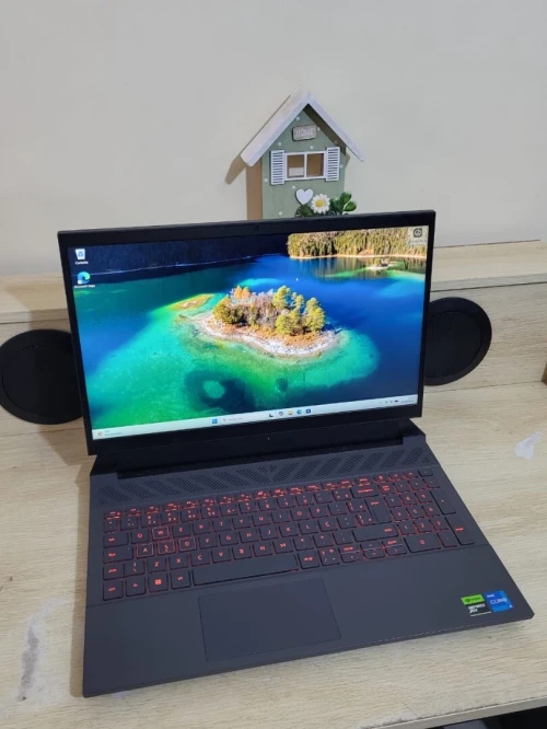GAMING DELL G15 5530 120Hz | 13EME CORE i5-13450HX | NVIDIA RTX 3050 6GB | 16GB RAM | 512GB NVME