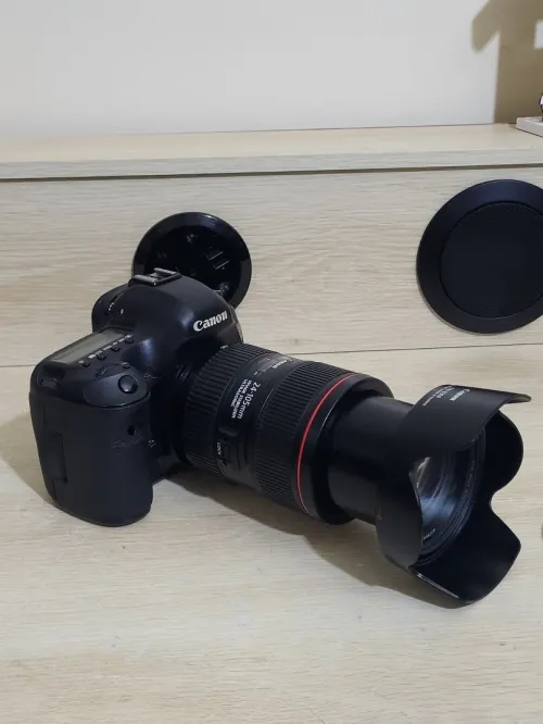 Canon 5D Mark III | full-frame DSLR 22Mpx | VIDEO 4K | + Canon Objectif EF 24-105mm f/4L IS II USM