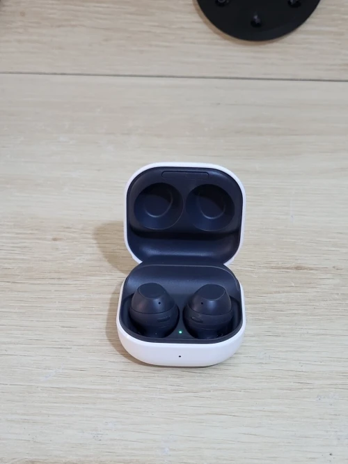 Ecouteurs sans fil Samsung Galaxy Buds FE True wireless à réduction de bruit active Couleur Graphite
