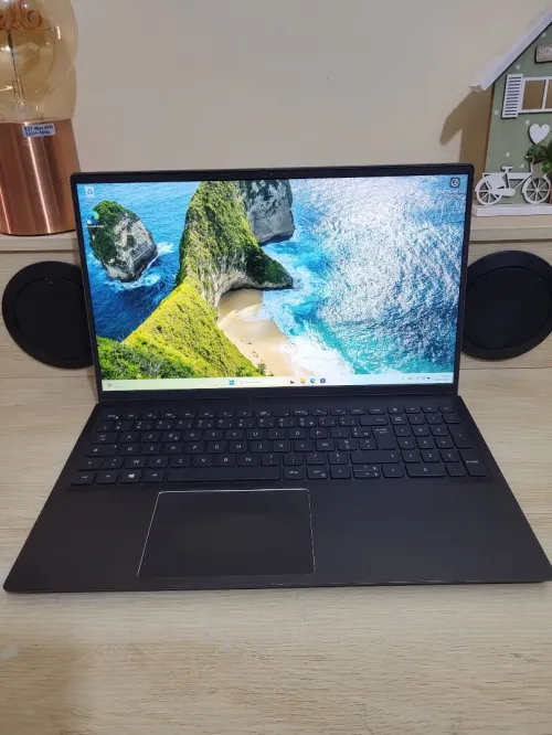 DELL VOSTRO 15.6'' FHD | CORE i5-11300H | 8GB RAM | 256GB NVMe SSD | INTEL IRIS XE