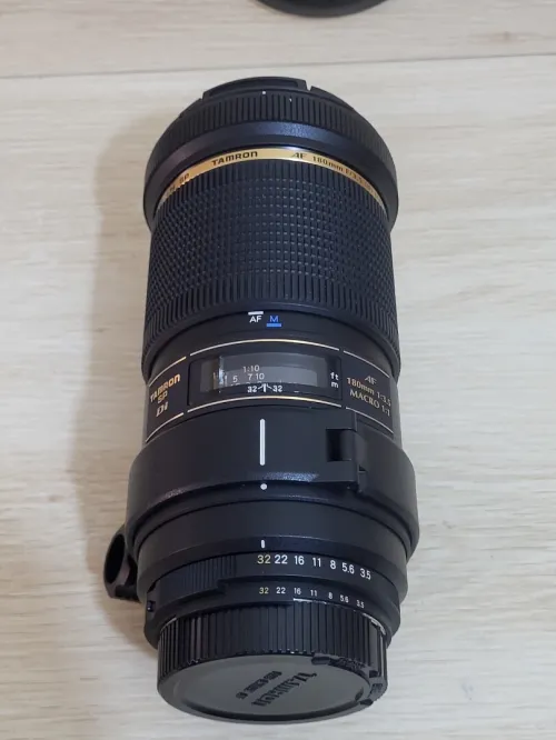 Téléobjectif Tamron 180mm f/3.5 SP AF Di LD IF Macro 1:1 Monture Nikon