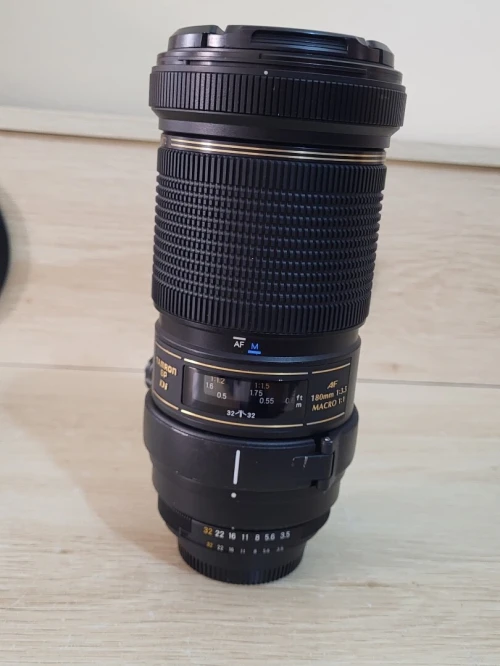 Téléobjectif Tamron 180mm f/3.5 SP AF Di LD IF Macro 1:1 Monture Nikon