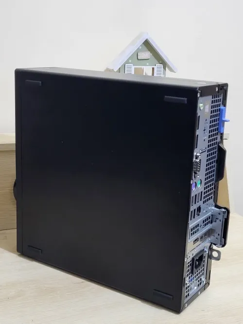 Dell OptiPlex 7090 | CORE i7-10700 | 32GB RAM | 512GB NVMe | AMD Radeon RX 640 4GB