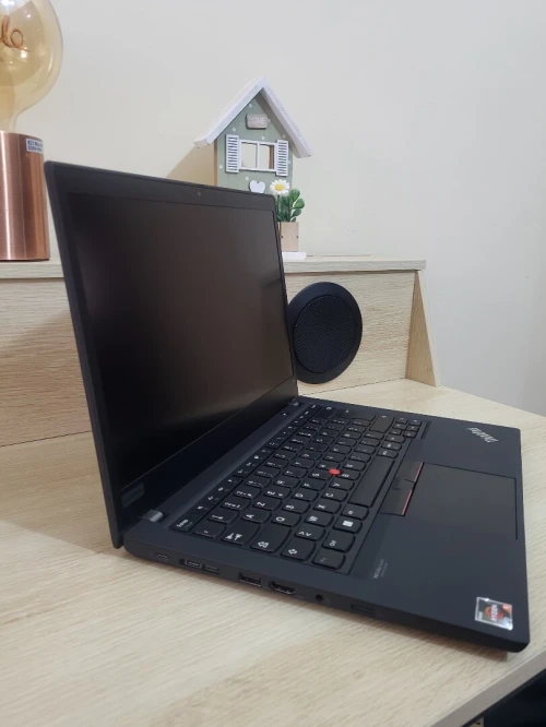 LENOVO THINKPAD T14s FHD TACTILE | RYZEN 7 5850U 2.30GHz | 32GB RAM | 1To NVME | AMD RADEON Pro 4GB