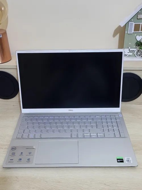 DELL INSPIRON 7501 | CORE i7-10750H | NVIDIA GeForce GTX 1650 4GB | 16GB RAM | 512GB NVMe SSD