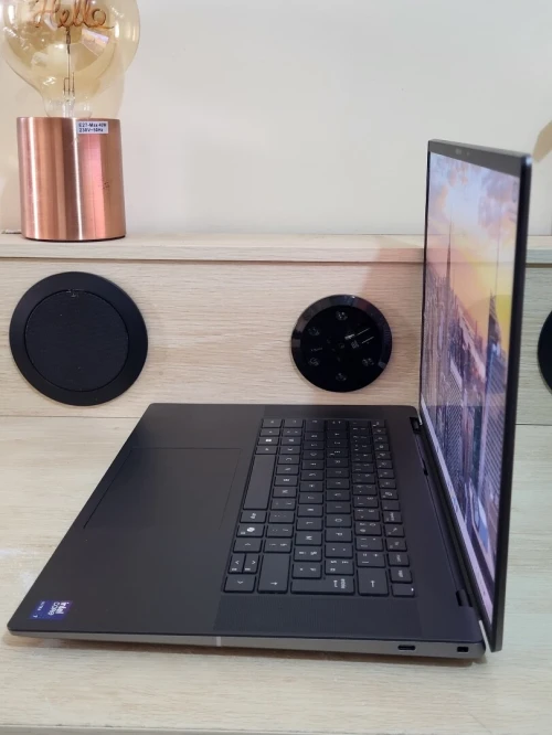 DELL PRECISION 5690 | CORE Ultra 7-165H | RTX 2000 ADA 8GB | 1To SSD | 32GB RAM