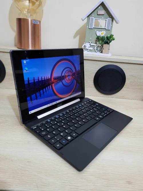 ACER Aspire Switch SW5-017 | Atom x5-Z8350 Hybride 2-en-1 10.1" Écran tactile | 4GB RAM | 64GB SSD 