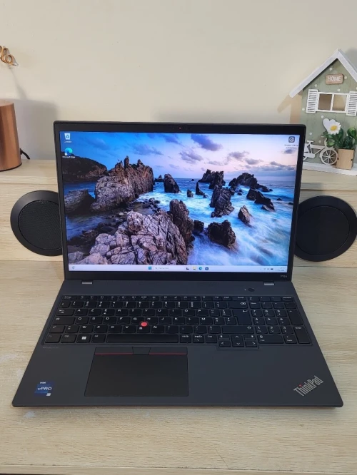 THINKPAD P16s 16" FHD +| vPRO CORE i7-1370P | RTX A500 4GB | 32GB RAM | 512GB NVMe SSD | WORKSTATION