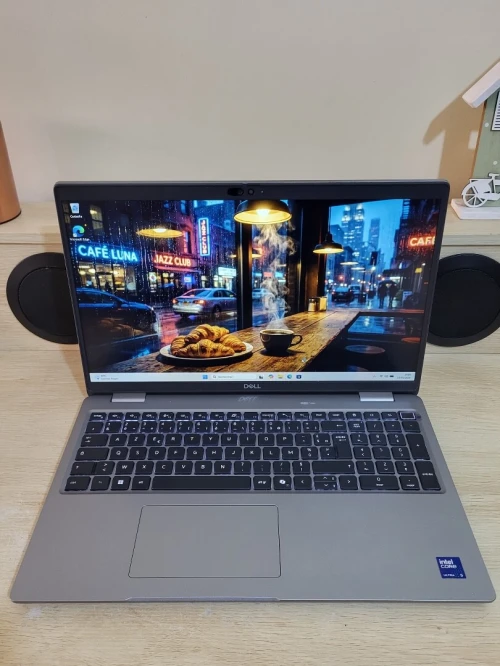 DELL LATITUDE 5550 | INTEL CORE ULTRA 5 135U | 16GB RAM | 512GB SSD | INTEL ARC GRAPHICS