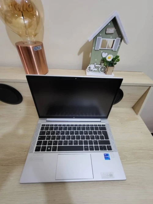 HP ELITEBOOK 830 G8 | CORE i7-1185G7 | 32GB RAM | 512GB SSD | INTEL IRIS XE GRAPHICS