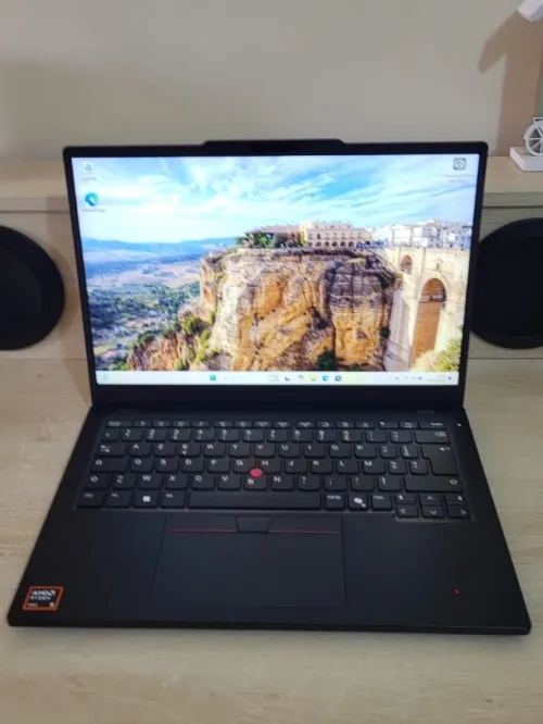 AI PC THINKPAD L13 GEN 6 | AMD RYZEN 5 PRO 215 w | 16GB RAM | 256GB NVMe SSD | AMD RADEON 740M 1GB |