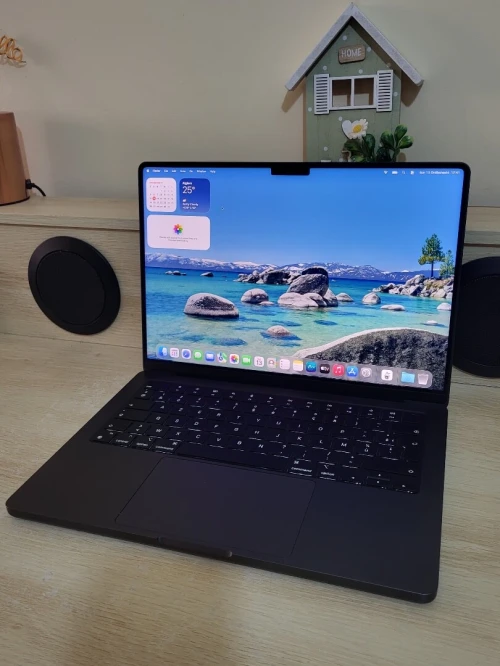 MacBook Pro M4 2024 Noir sidéral | PUCE M4 10 CORE | GPU 10 CORE | 16GB RAM | 512GB SSD | CYCLES 141 | CAPACITÉ BATTERIE 98%