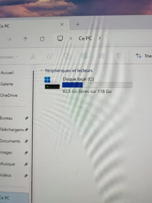 Microsoft Surface Pro 7 INTEL CORE i5 1035G4 - 8GB RAM - 128 NVMe SSD