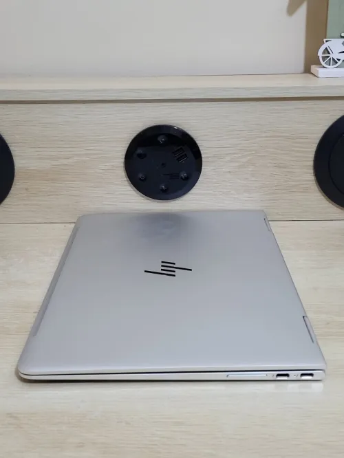 HP EliteBook x360 TACTILE 2-en-1 | INTEL CORE i7 7500U | 8GB RAM | 256GB NVME SSD