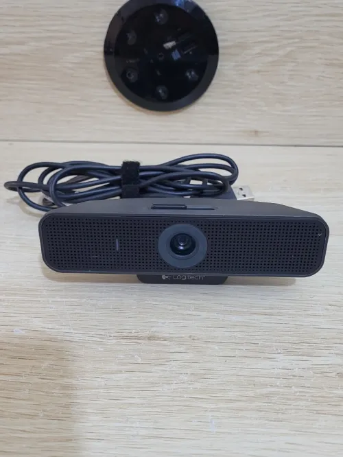 Logitech C925e, Webcam Professionnelle pour la visioconférence - vidéo HD 1080p/30 IPS, Correction lumière, autofocus, Son Clair, pour Microsoft Teams, Google Meet, Skype, WebEx, Cisco