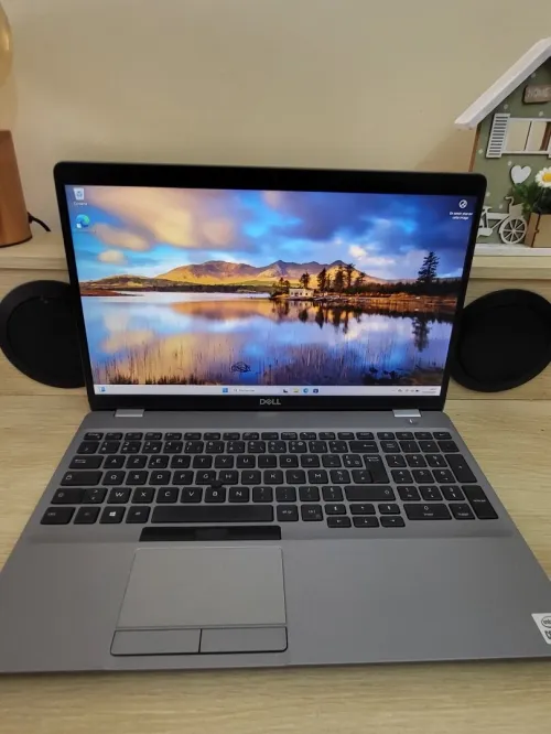 DELL PRECISION 3551 WORKSTATION | i7-10750H | NVIDIA QUADRO P620 4GB | 16GB RAM |512GB SSD