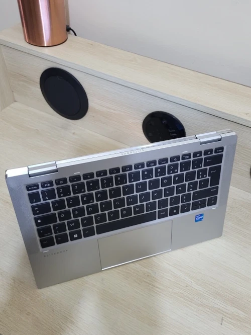 HP EliteBook X360 1030 G8 TACTILE 2-En-1 | CORE i5-1145G7 | 16GB RAM | 256GB NVME SSD |