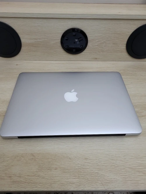 MACBOOK PRO RETINA 2013 13 POUCES - INTEL CORE I5 @2.60GHz - 8GB RAM - 256GB SSD - CYCLES 107