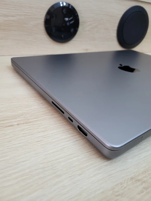 MacBook Pro M1 16 POUCES 2021 | Puce M1 Pro CPU 10 | GPU 16 | 16GB RAM | 512GB SSD | CYCLES 375