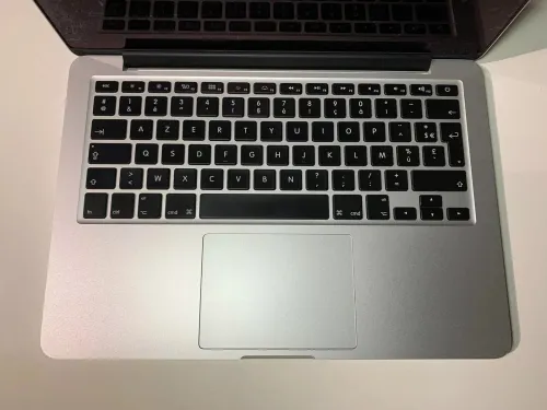 MACBOOK PRO 13 POUCES 2015 | CORE i5-DOUBLE COEUR | 8GB RAM | 256GB SSD | INTEL IRIS GRAPHICS