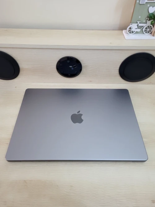 MacBook Pro M1 16 POUCES 2021 | Puce M1 Pro CPU 10 | GPU 16 | 16GB RAM | 512GB SSD | CYCLES 375