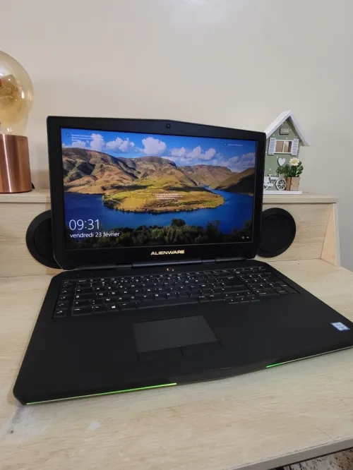 GAMING DELL Alienware 17 | CORE i7-6700HQ | NVIDIA GTX GeForce 980M 8GB | 16GB RAM | 1TB SSD