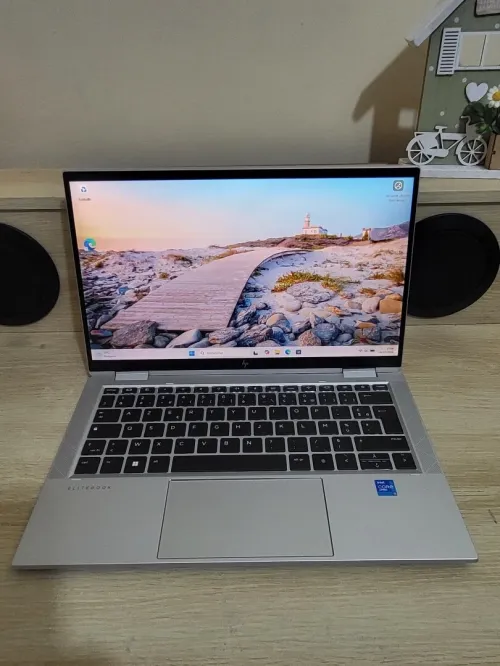 HP EliteBook X360 1030 G8 TACTILE 2-En-1 | CORE i5-1145G7 | 16GB RAM | 256GB NVME SSD |