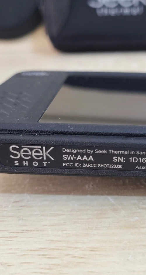 Seek Thermal Shot Thermocaméra de Poche Professionnelle avec capteur 206 x 156 Points - Wi-Fi