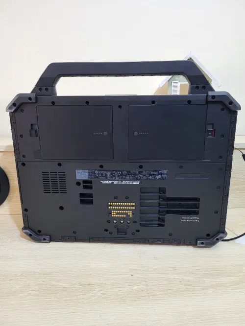 Dell Latitude Rugged Extreme 7424 14'' FHD TACTILE | CORE i5-8350U | 16GB RAM | 512GB NVMe SSD