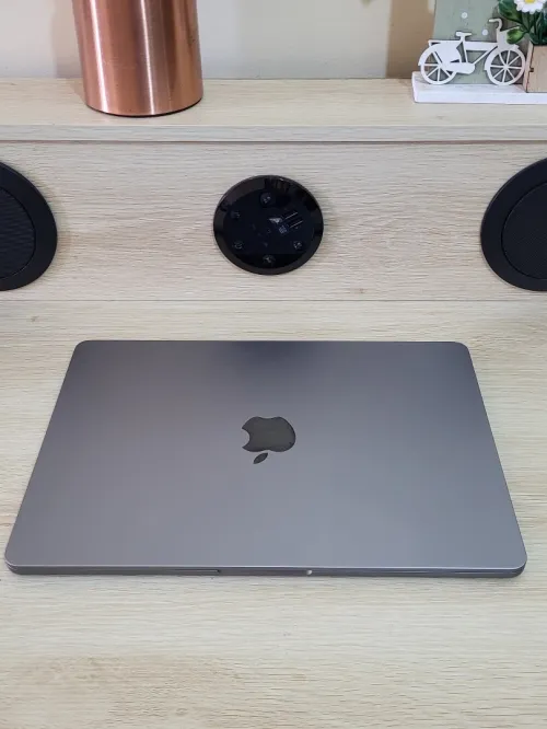 MacBook Air M2 | 8GB RAM | 256GB SSD | GRIS SIDERAL | CYCLES 61